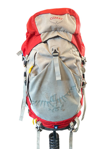 Osprey Ace 48 Backpack Red, Grey (In-store Pickup Only) Kids – Trail Hut