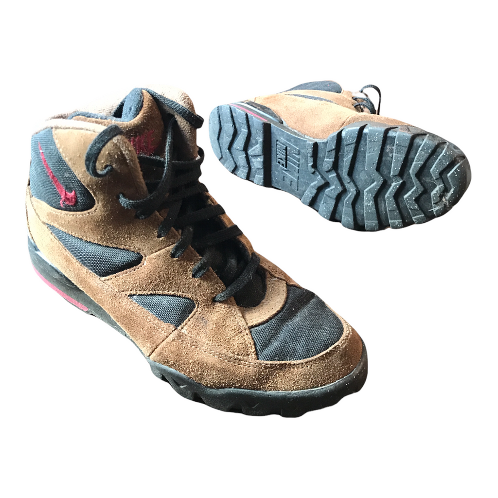 Acg nike 2025 boots womens